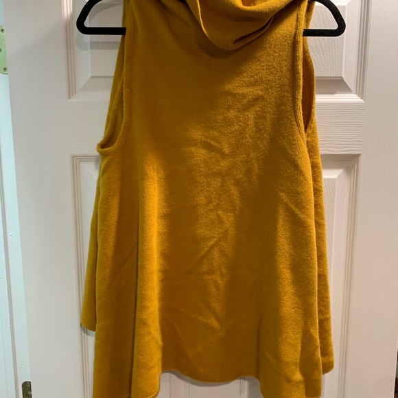 Yellow Blanket Cardigan - Picture 3 of 5